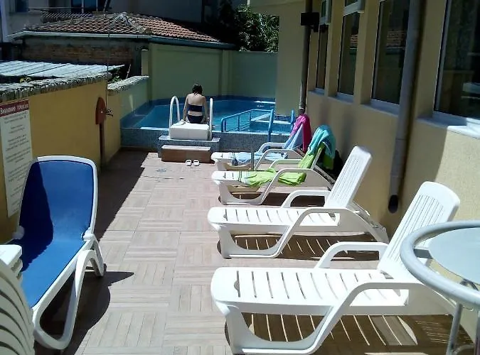 семеен бостън Равда