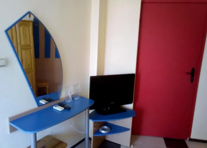 семеен бостън