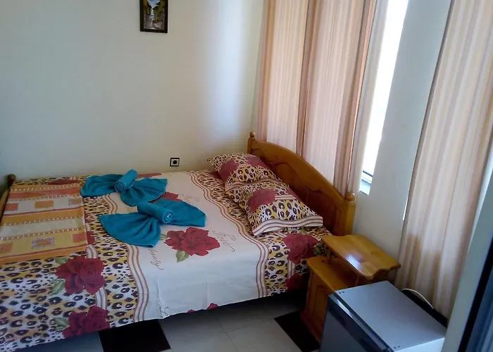 Хотел семеен бостън 2*