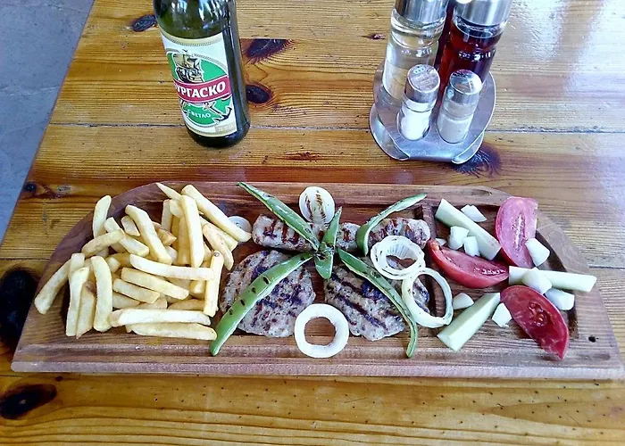 семеен бостън Хотел