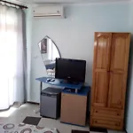 семеен бостън Hotel Ravda