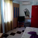 семеен бостън