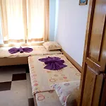 Hotel семеен бостън