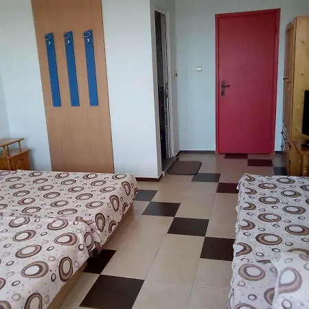 семеен бостън Ravda